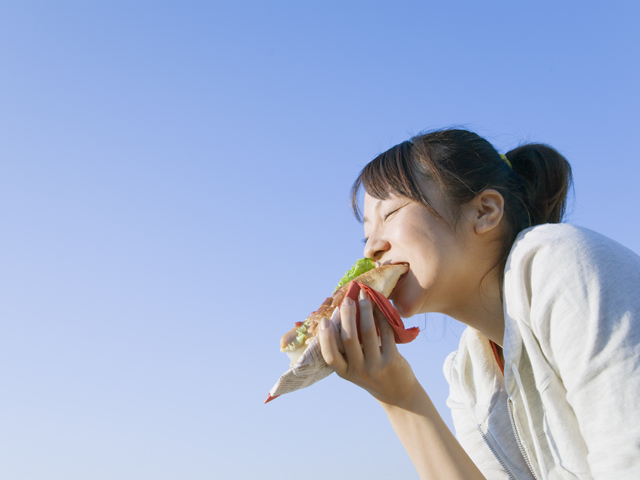 初めてのインプラント治療は吉祥寺で！入れ歯との違いって？